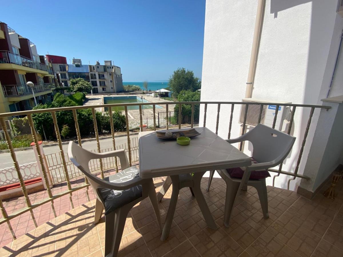 First Line On The Beach Cosy Sea Paradise Apartments Kavarna Kültér fotó